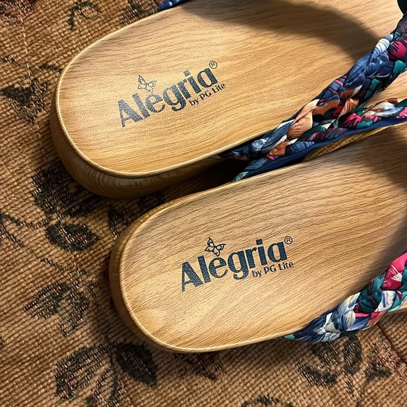 ALEGRIA Flip Flop Sandal size 38!! NWOT - Picture 9 of 10